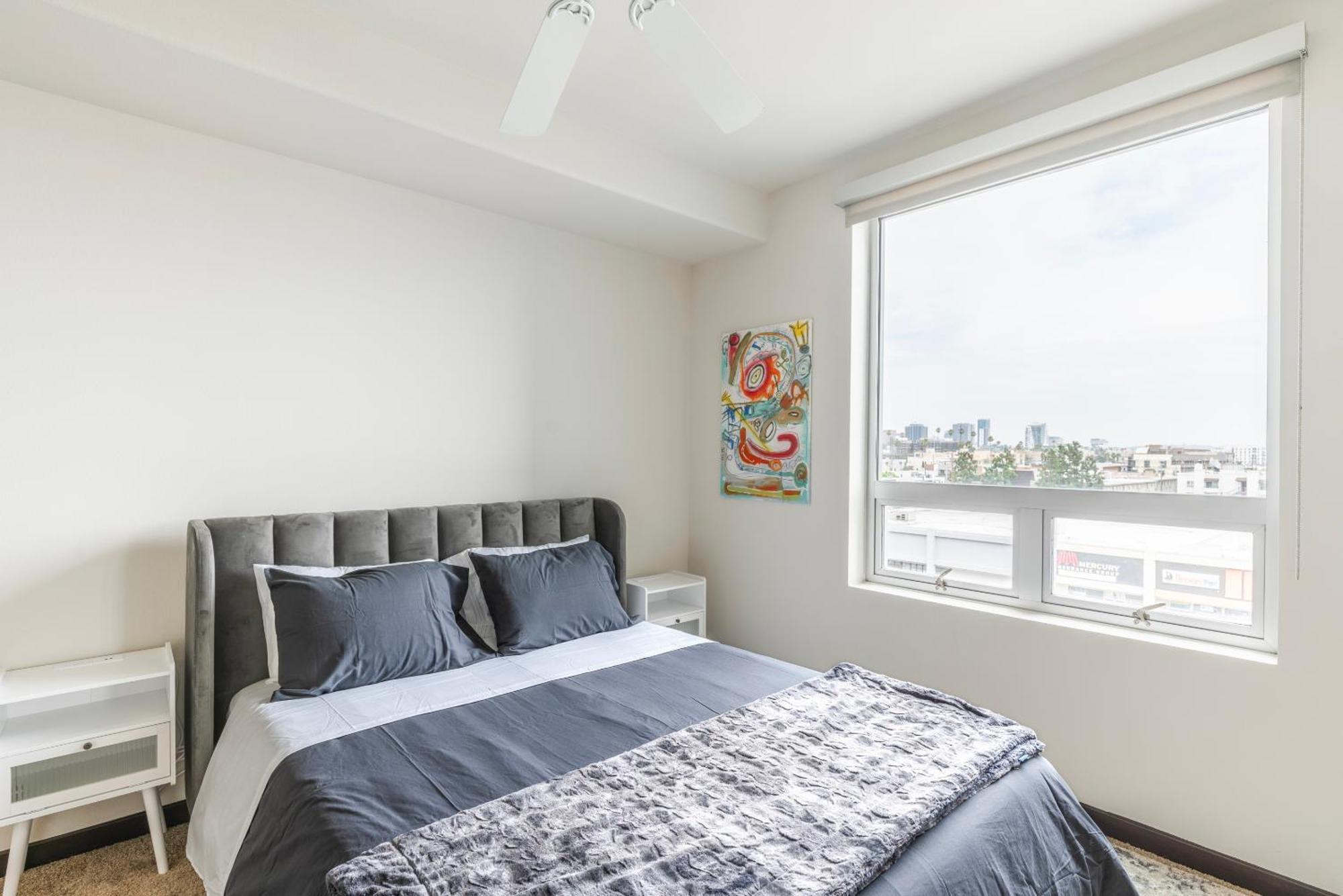 Brand New 2br Weho Luxury Appartement *