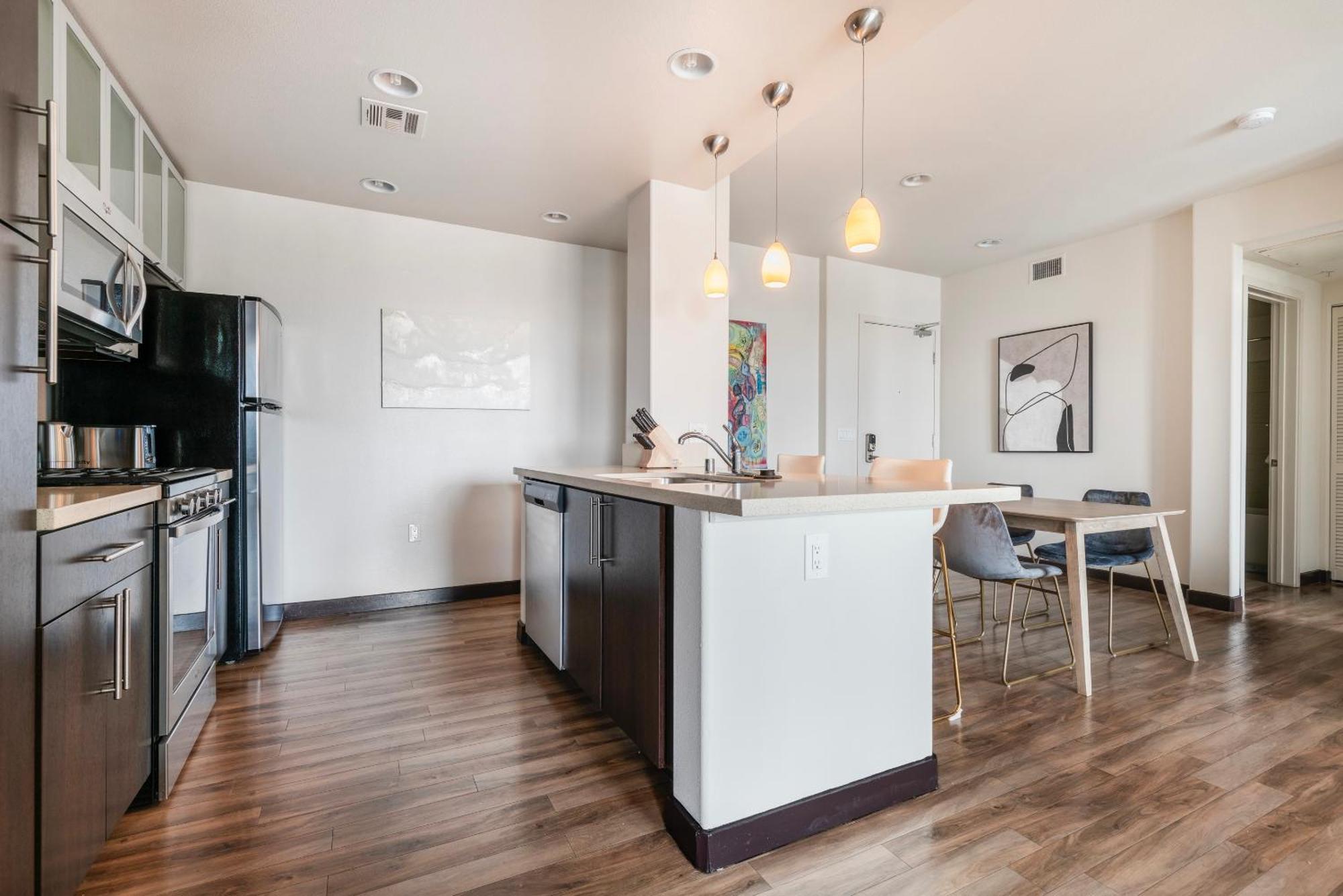 Brand New 2br Weho Luxury Appartement *