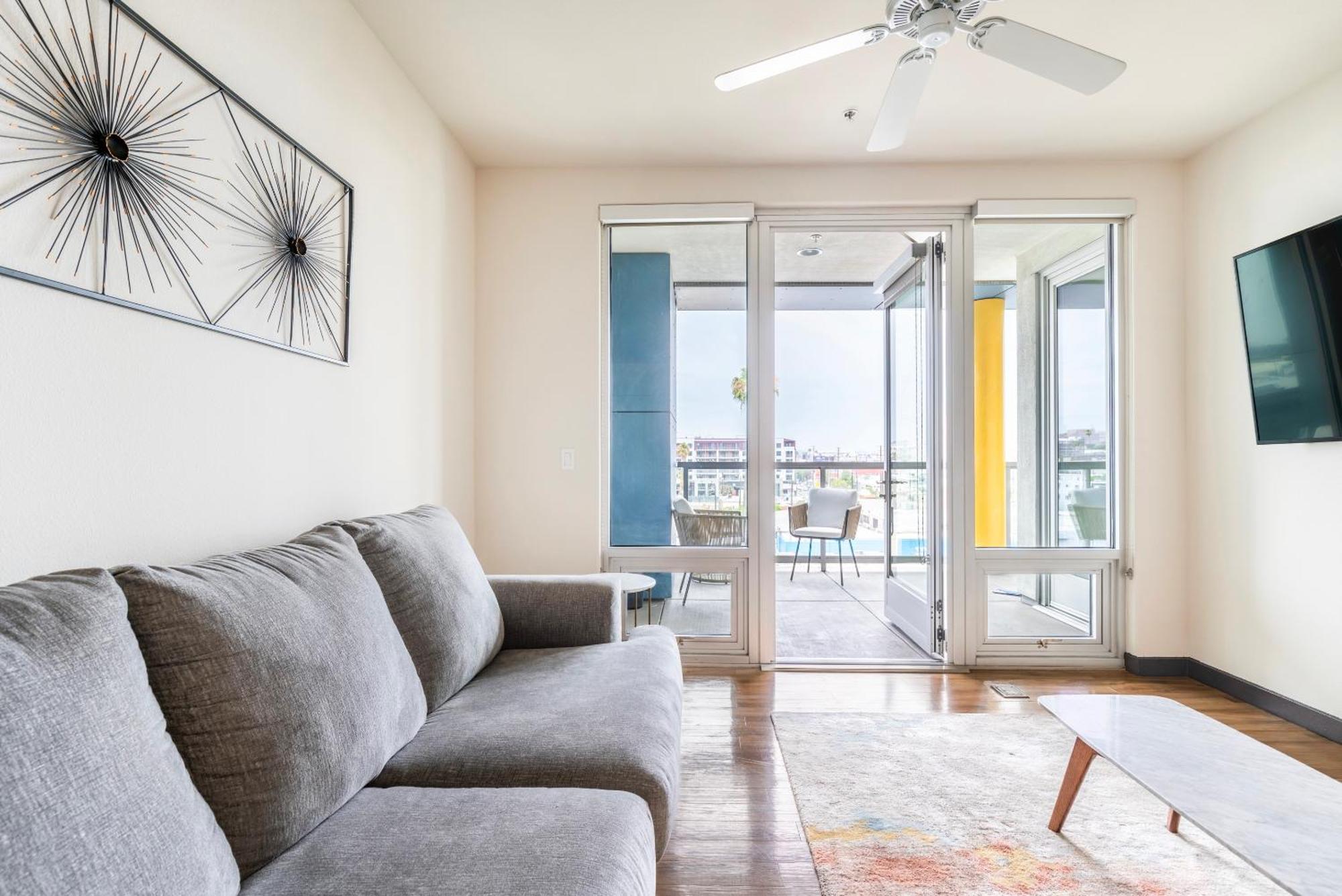 Brand New 2br Weho Luxury Appartement